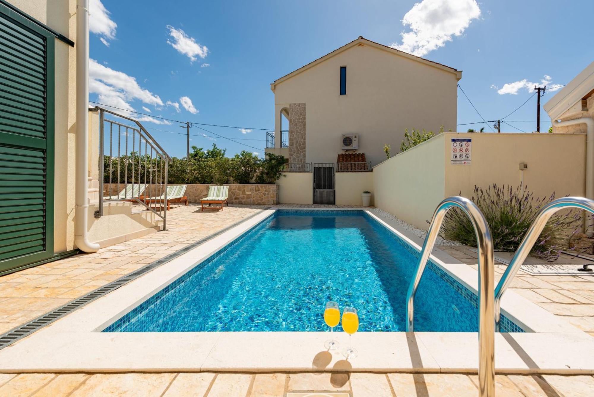 Villa Ivo Zadarvillas 维耶拉克 外观 照片